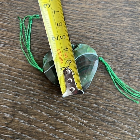 Natural Agathe green stone faceted,ap 2”x1 1/2”flat.Pocket stone,stress relief - Picture 8 of 10